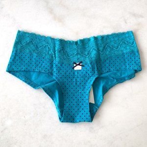 3/$39 - NWT! New La Senza lace top blue with navy polka dots panty / underwear
